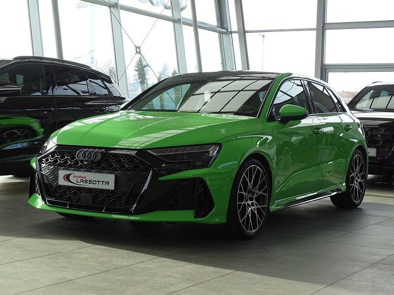 Audi RS3 2.500 km 69.900 € Meißen 01662