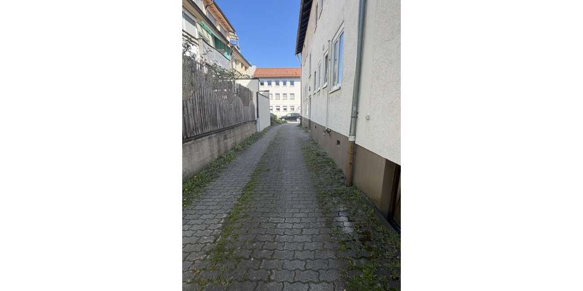 Einfamilienhaus Leonberg - 18 Zimmer, 364 m&sup2;, 849.000&euro; | Angebot:26305805