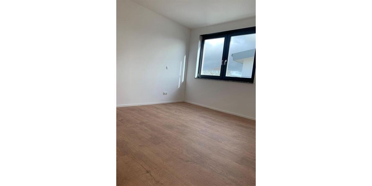 Einfamilienhaus Butzbach - 3.5 Zimmer, 110 m&sup2;, 1.300&euro; | Angebot:26335541