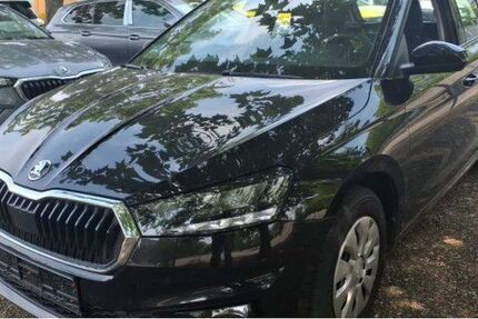 Skoda Fabia 11.500 km 16.930 &euro; Mannheim 68167