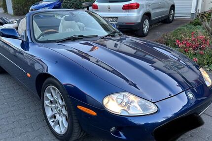 Jaguar XK8 142.000 km 6.999 &euro; Offenbach 63069