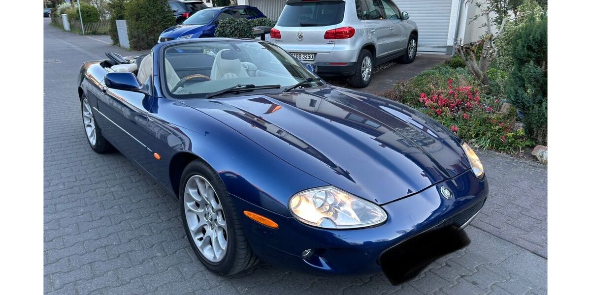Jaguar XK8 142.000 km 6.999 &euro; Offenbach 63069