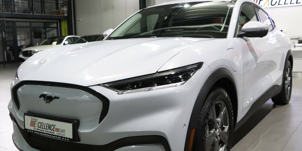 Ford Mustang Mach-E VIRTUAL+360°+NAVI+ / AHK 50.000 km 25.888 &euro; Hamm 59077