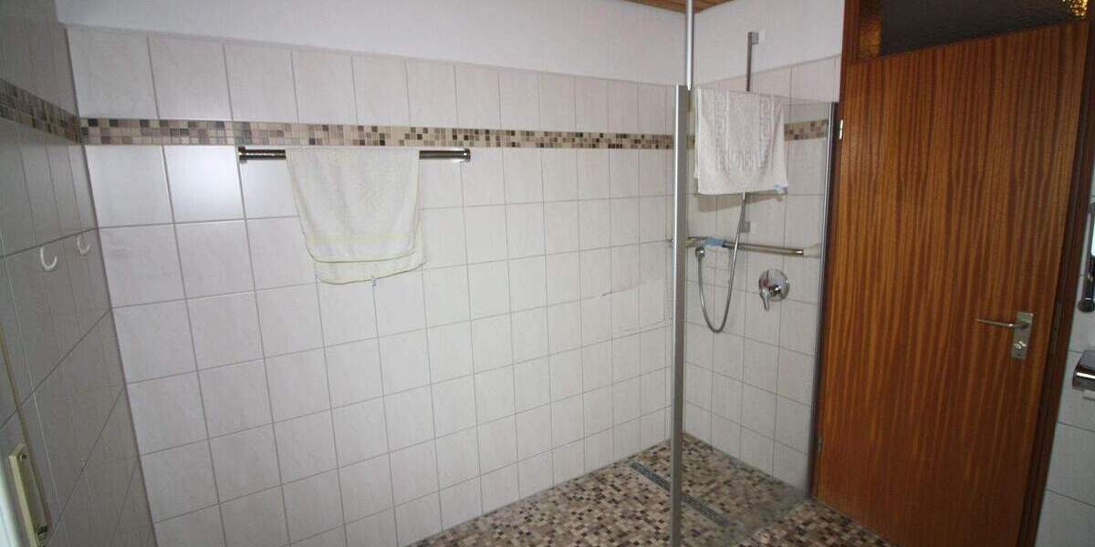 Reihenendhaus Waldbronn Reichenbach - 8 Zimmer, 168 m&sup2;, 549.500&euro; | Angebot:24156100