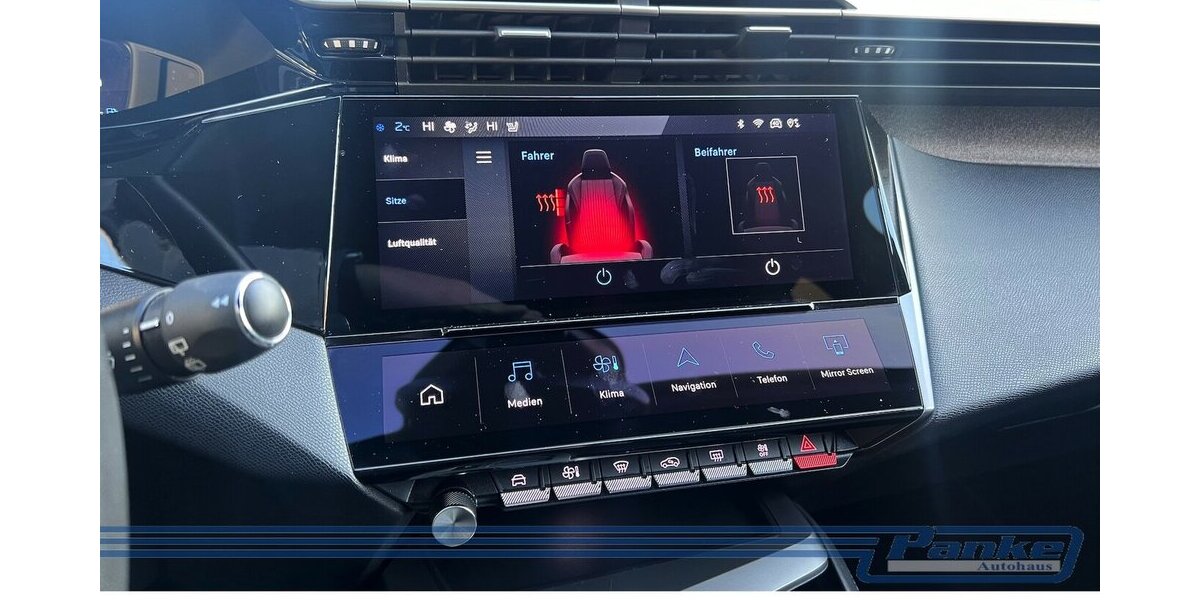 Peugeot 308 Allure EAT8*NAV*Carplay*LED*360°*Cockpit* 150.000 km 17.990 &euro; Berlin 13187