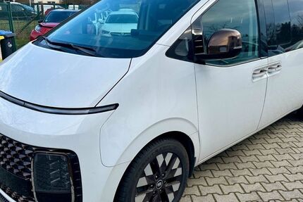 Hyundai STARIA 130.000 km 31.900 &euro; Zwenkau OT Löbschütz 04442