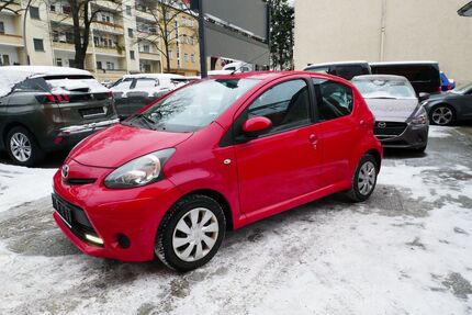 Toyota Aygo (X) 49.450 km 5.950 &euro; Berlin-Tempelhof 12105
