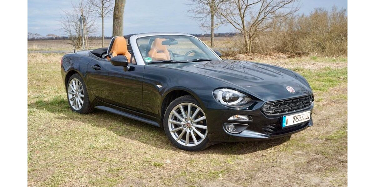 Fiat 124 Spider 15.000 km 24.400 &euro; Berlin 12203