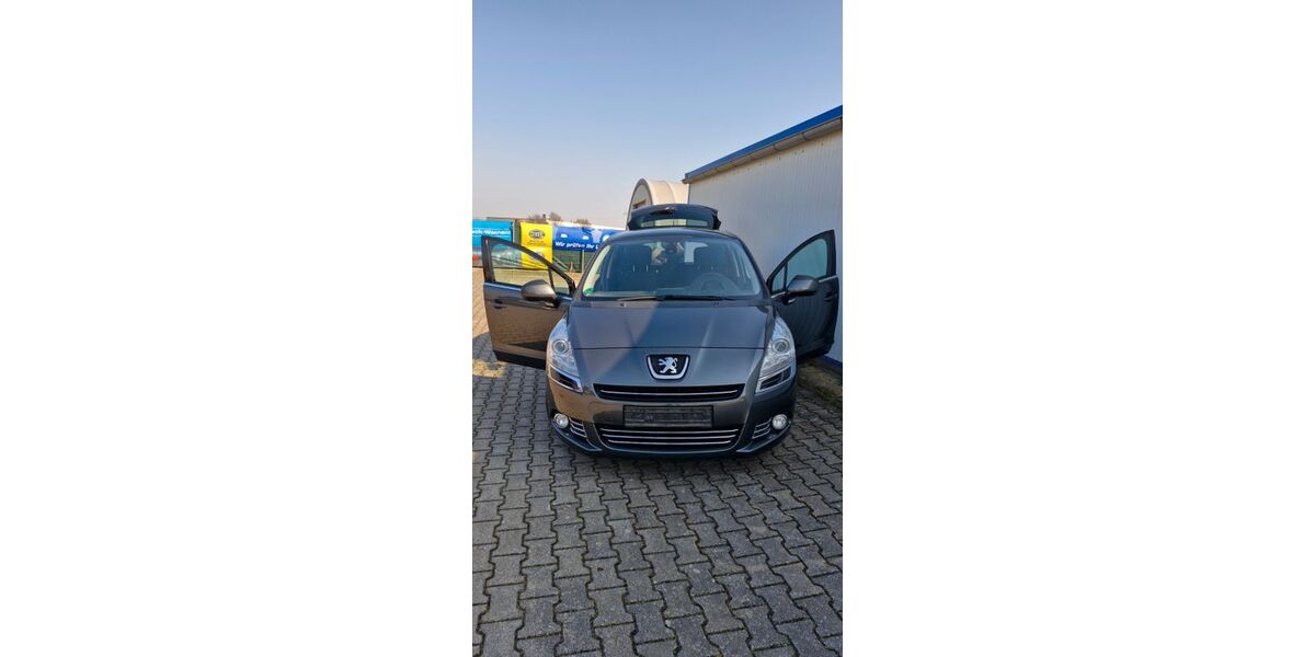 Peugeot 5008 97.000 km 6.800 &euro; Priestewitz 01561