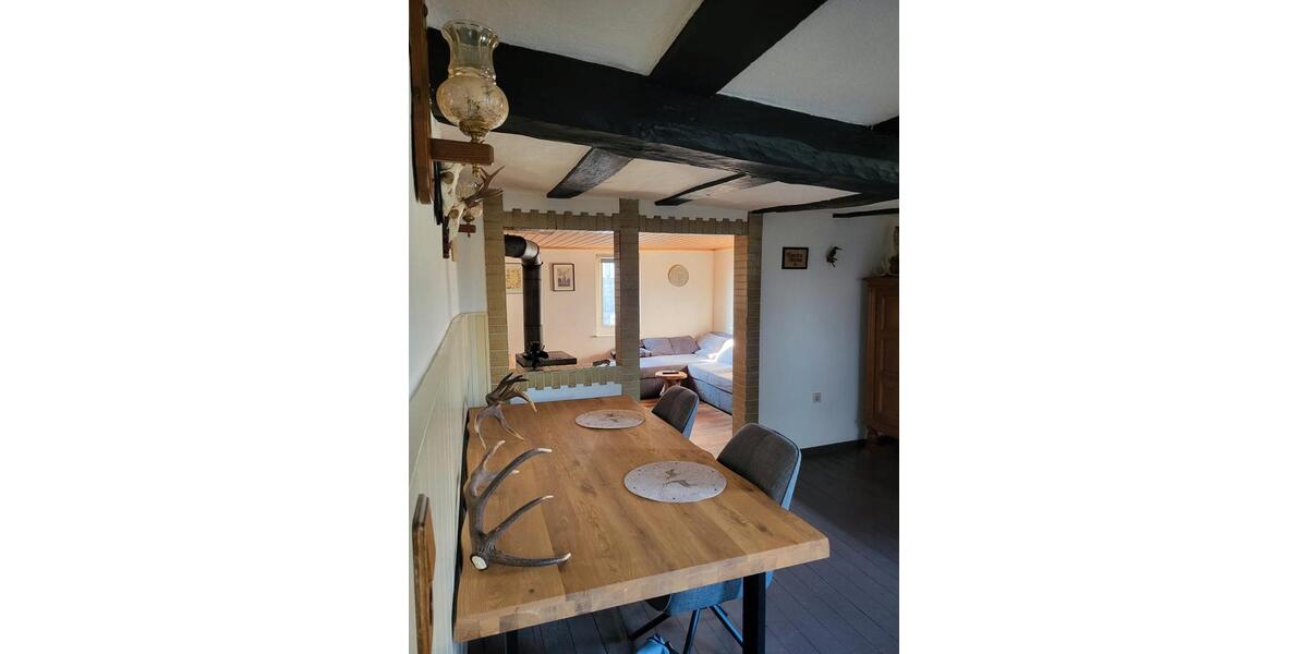 Einfamilienhaus Wilnsdorf - 10 Zimmer, 108 m&sup2;, 145.000&euro; | Angebot:26201600