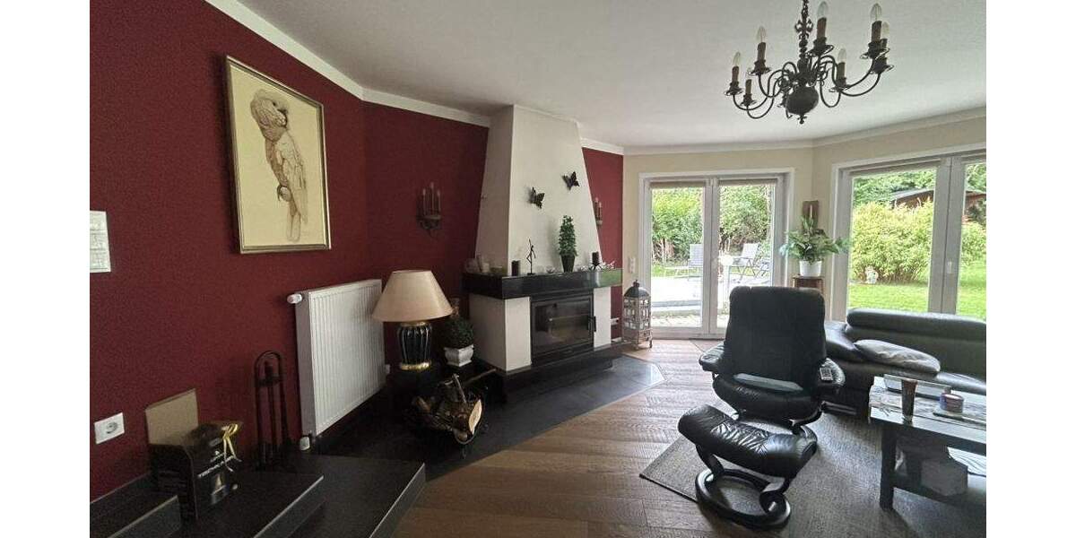 Einfamilienhaus Horst (Holstein) - 7 Zimmer, 216 m&sup2;, 670.000&euro; | Angebot:25726891