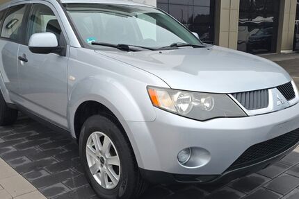 Mitsubishi Outlander 179.000 km 5.990 € Schrobenhausen 86529