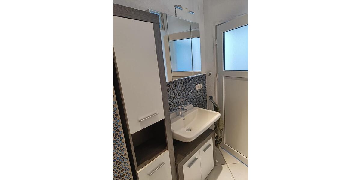 Dachgeschoßwohnung Hambühren - 1 Zimmer, 30 m&sup2;, 350&euro; | Angebot:25483264