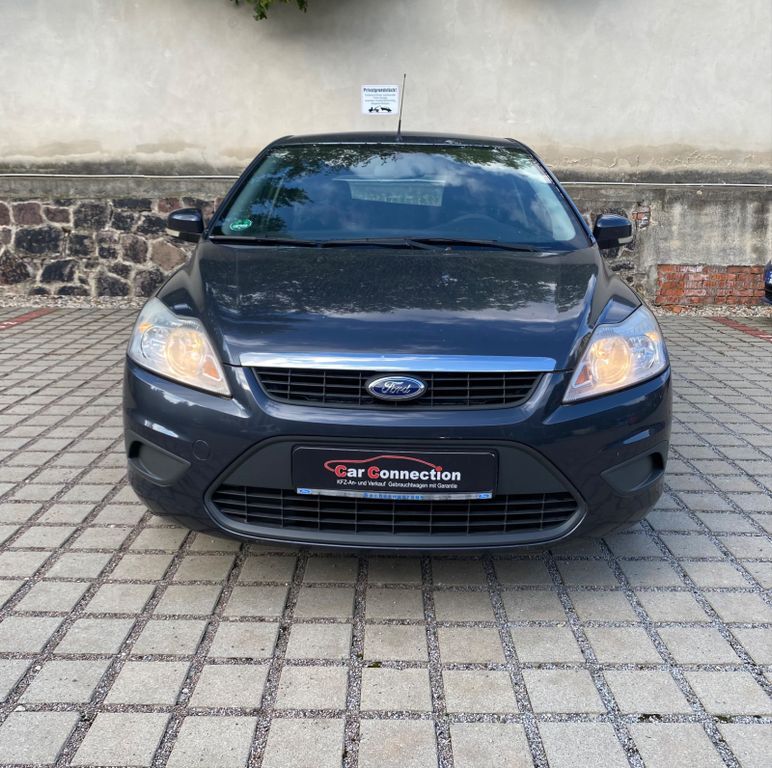 Ford Focus 227.143 km 1.499 € Dresden 01187