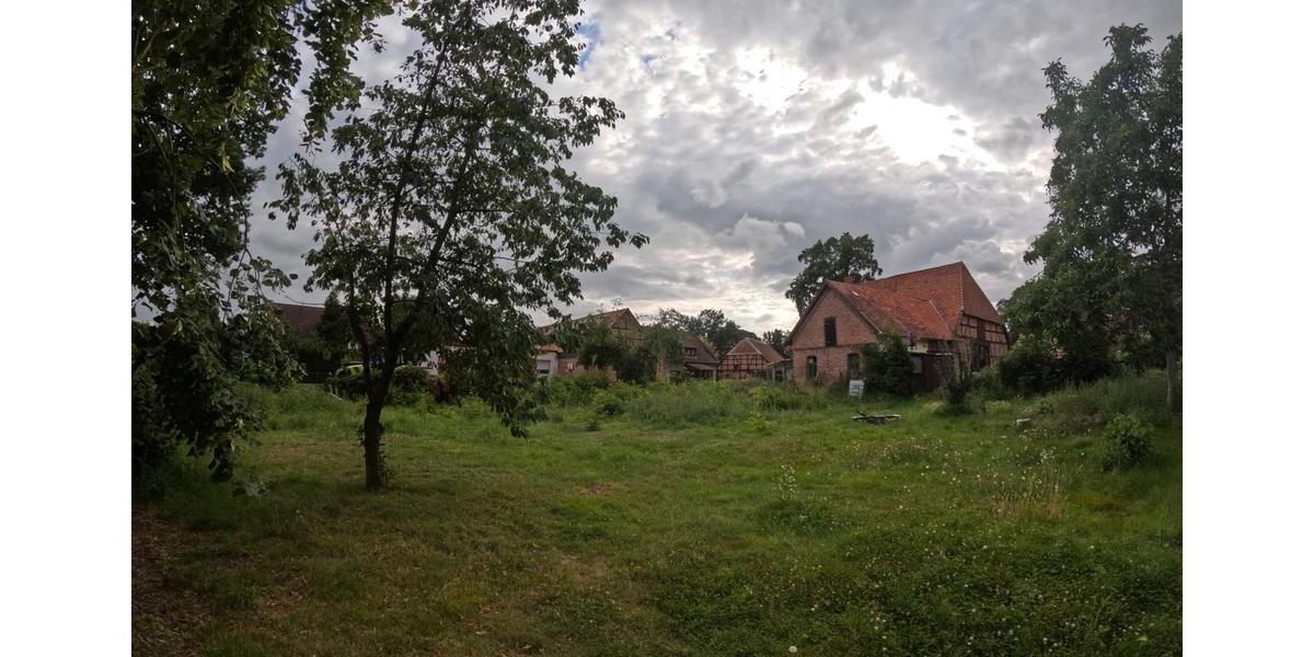 Einfamilienhaus Edemissen - 7 Zimmer, 200 m&sup2;, 160.000&euro; | Angebot:27120168