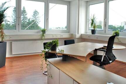 Büro in Steinbach (Taunus) 699 € 51 m² zimmer