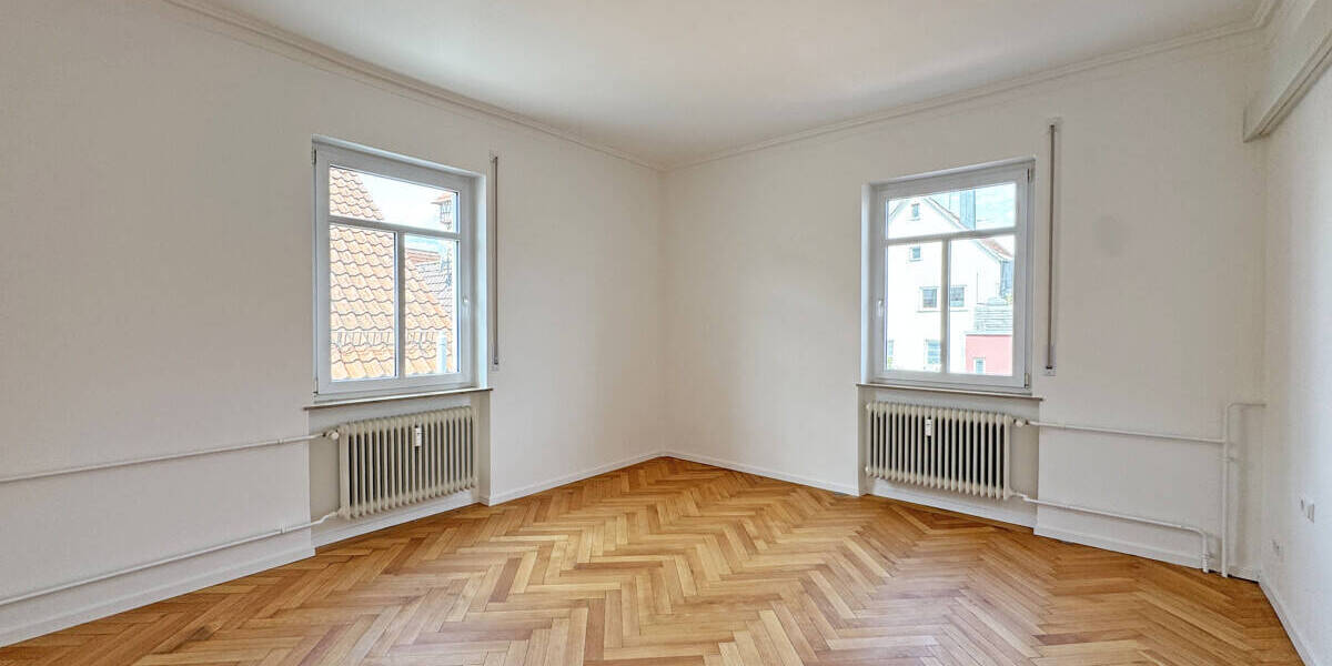 Gewerbeobjekt Reutlingen Innenstadt - 4 Zimmer, 121 m&sup2;, 1.090&euro; | Angebot:26659345
