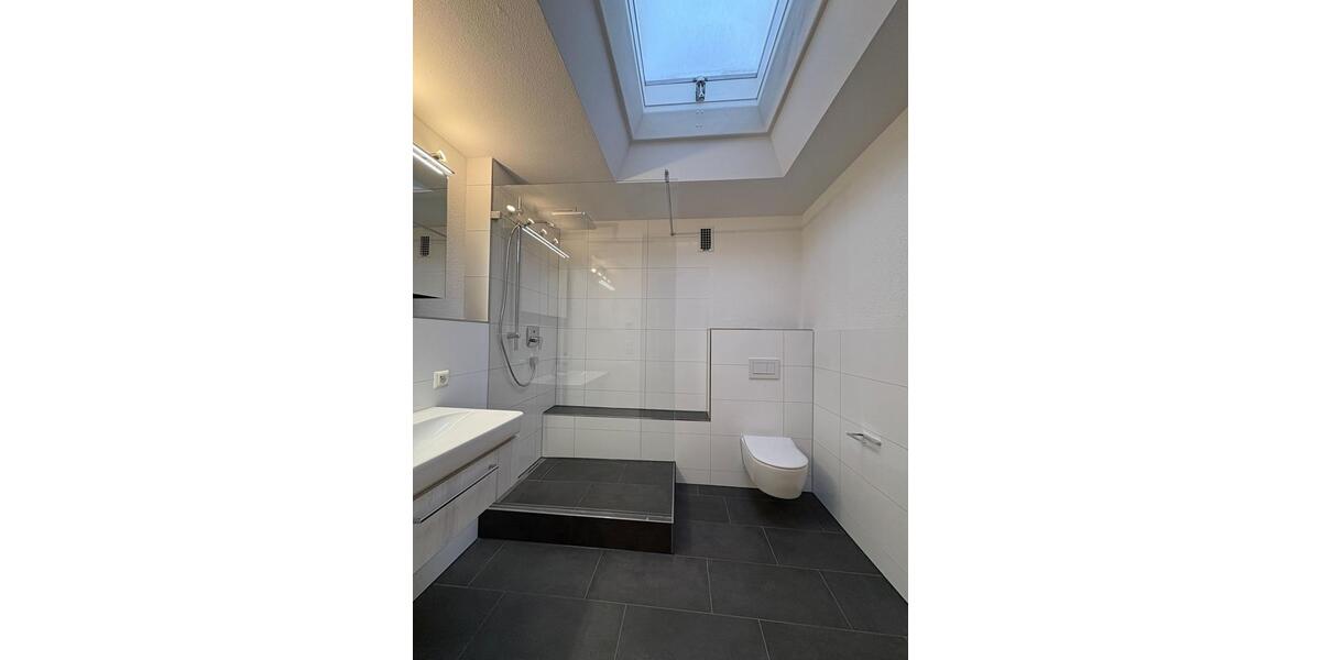 Einfamilienhaus Backnang - 3.5 Zimmer, 119 m&sup2;, 1.320&euro; | Angebot:25380390