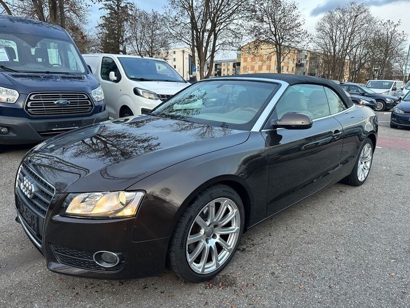 Audi A5 120.000 km 8.900 € München 81243
