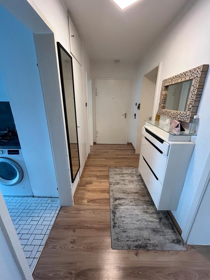 3-Zimmer-Wohnung mit 4. Zimmer im DG, 2 Balkone & Garage
