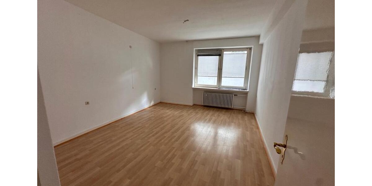 Terrassenwohnung Soest - 4 Zimmer, 125 m&sup2;, 1.250&euro; | Angebot:25978177