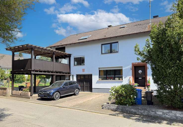 Haus zum Kaufen in Hütschenhausen 450.000 € 295 m²