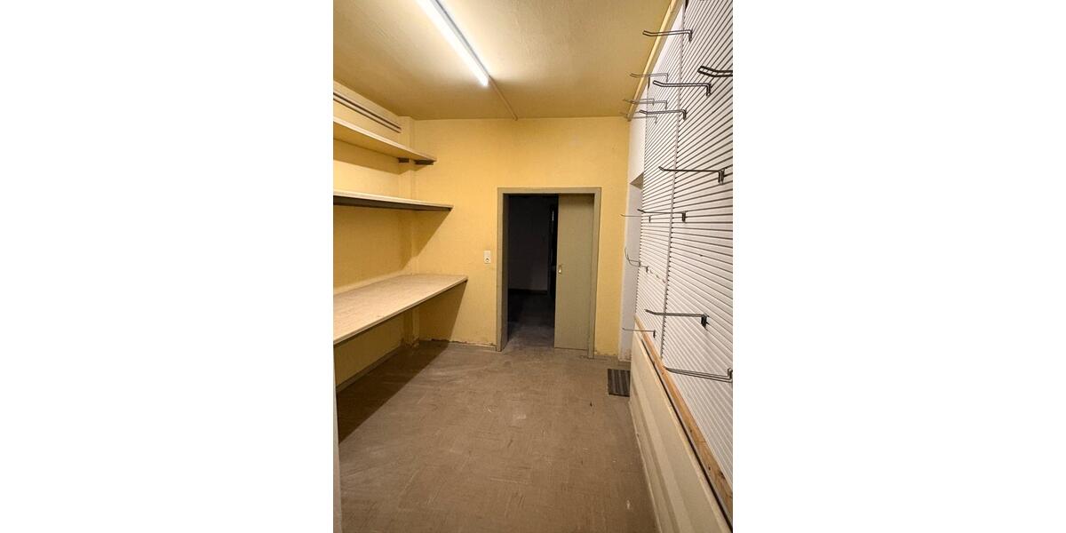 Vermietung von Lagerflächen zimmer