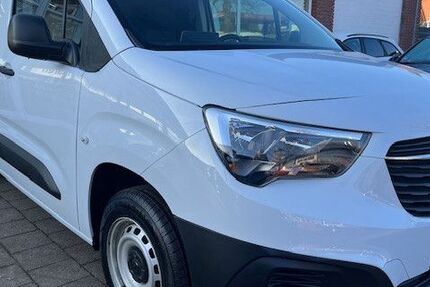 Opel Combo 81.000 km 12.480 &euro; Zeven 27404