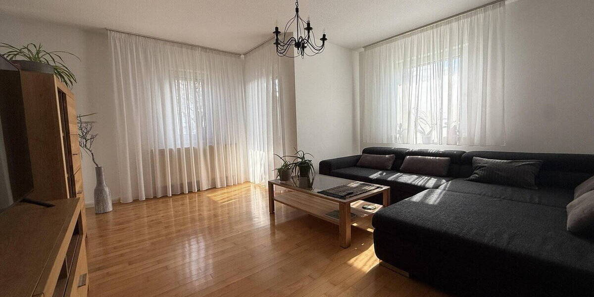 Etagenwohnung Illertissen - 4 Zimmer, 94 m&sup2;, 298.000&euro; | Angebot:26203903
