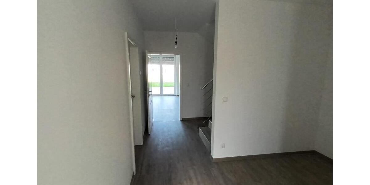 Doppelhaushälfte Wewelsfleth - 4 Zimmer, 130 m&sup2;, 1.350&euro; | Angebot:26193447
