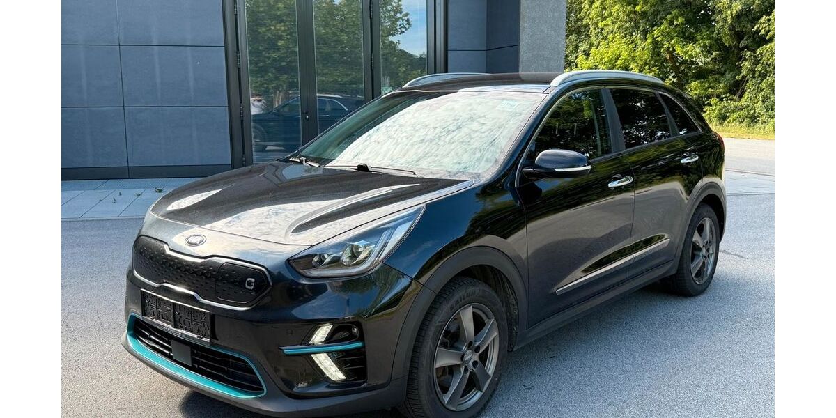 Kia Niro 135.000 km 16.990 &euro; Essenbach bei Landshut 84051
