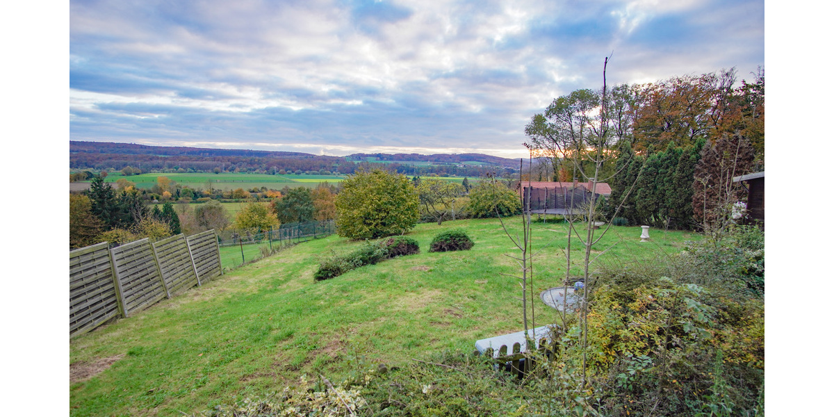 Ihr Zuhause, Ihr Panorama – Wohnen mit traumhafter Aussicht - Einfamilienhaus Porta Westfalica | Angebot:13564854