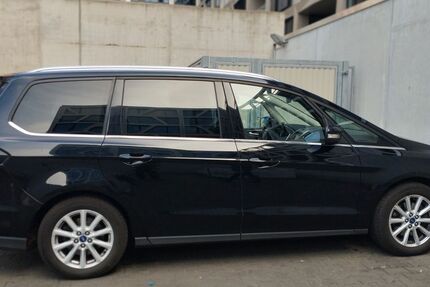 Ford Galaxy 204.000 km 12.500 &euro; Berlin 10969