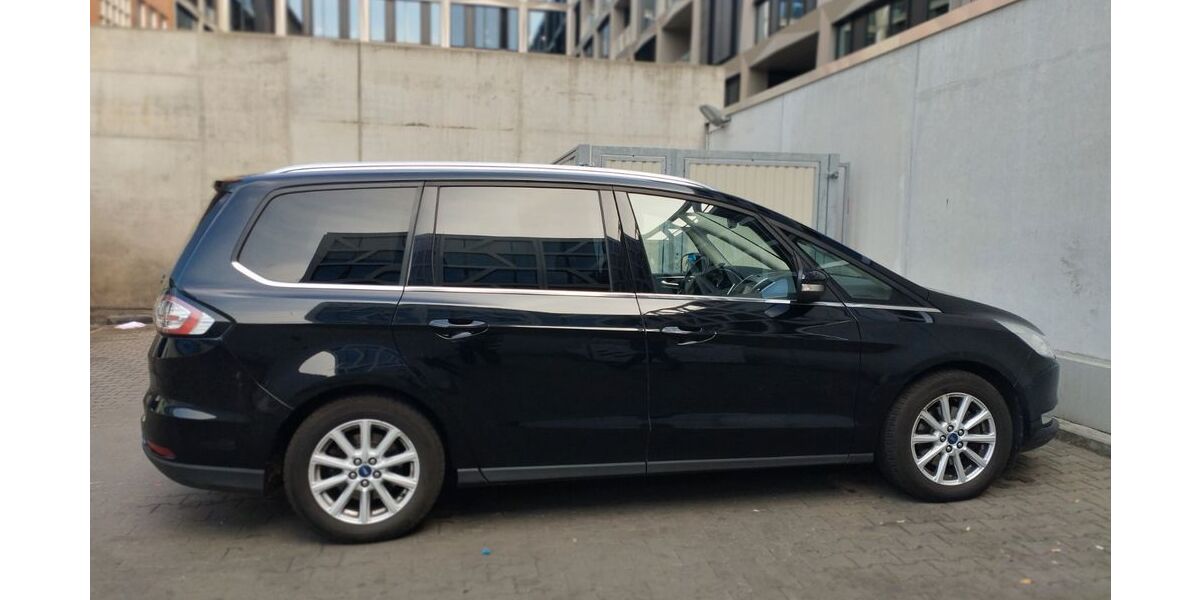 Ford Galaxy 204.000 km 12.500 &euro; Berlin 10969