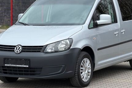 VW Caddy 139.000 km 9.900 &euro; Windhausen 37539