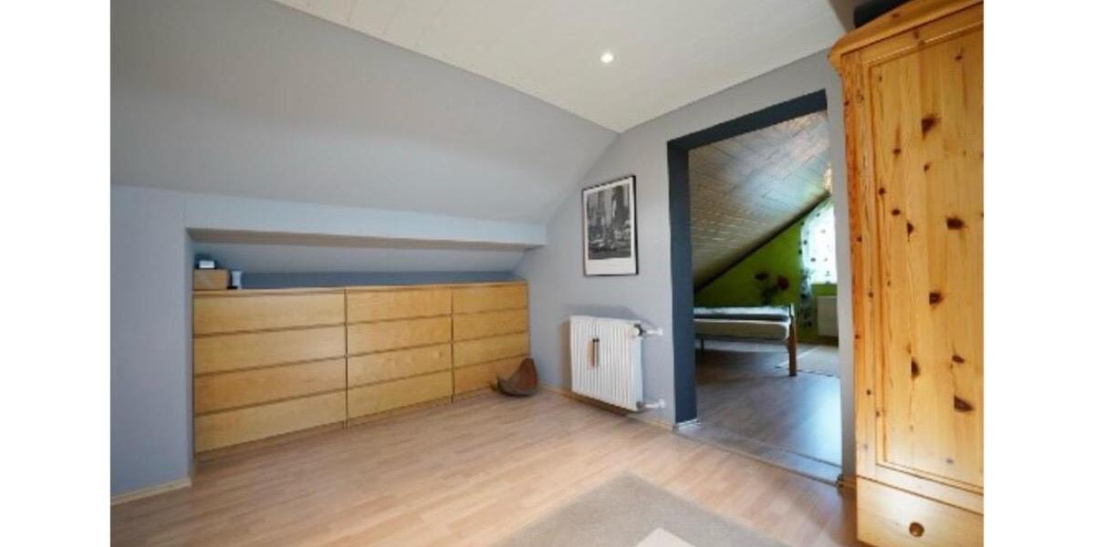 Maisonettenwohnung Hochheim am Main - 6 Zimmer, 163 m&sup2;, 1.800&euro; | Angebot:26251588