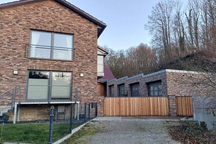 wunderschöne 3-Raumwohnung mit Balkon und Garten auf dem Land 3 zimmer