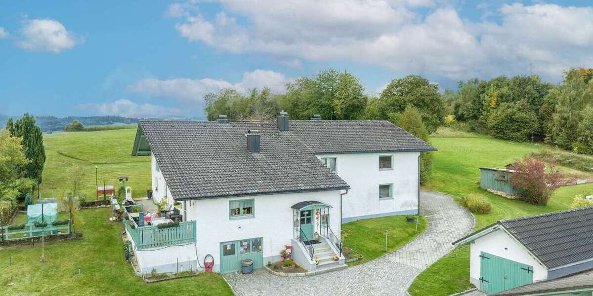 Einfamilienhaus Neureichenau - 12 Zimmer, 380 m&sup2;, 315.000&euro; | Angebot:23749976