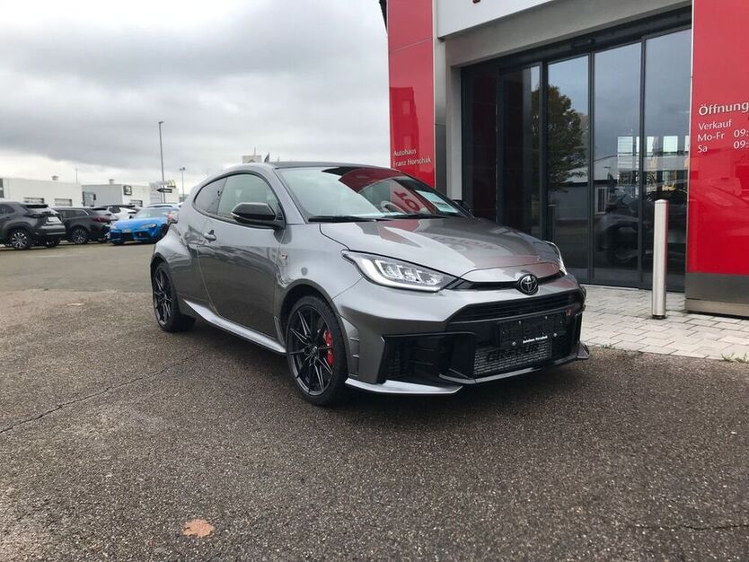 Yaris