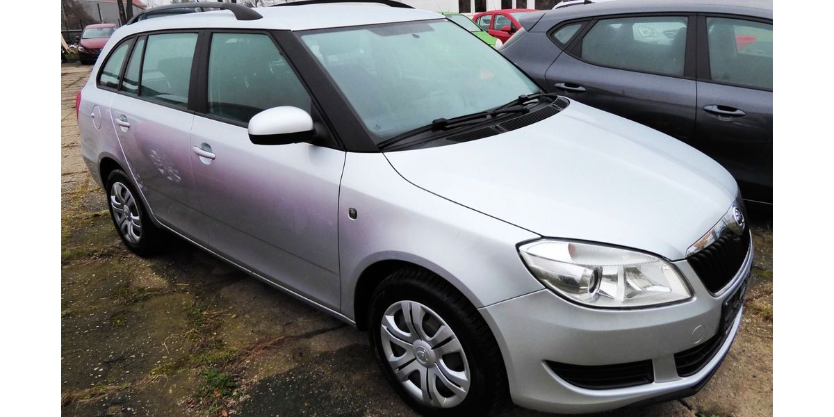 Skoda Fabia 53.225 km 7.500 &euro; Dresden 01237