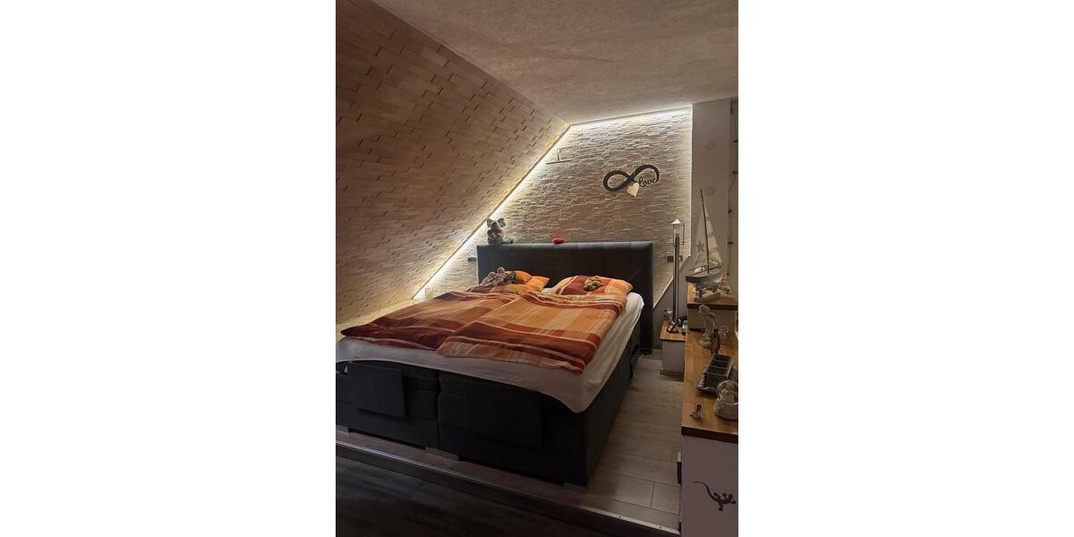 Modern wohnen auf zwei Ebenen - 110 qm Maisonette in Empelde 3.5 zimmer