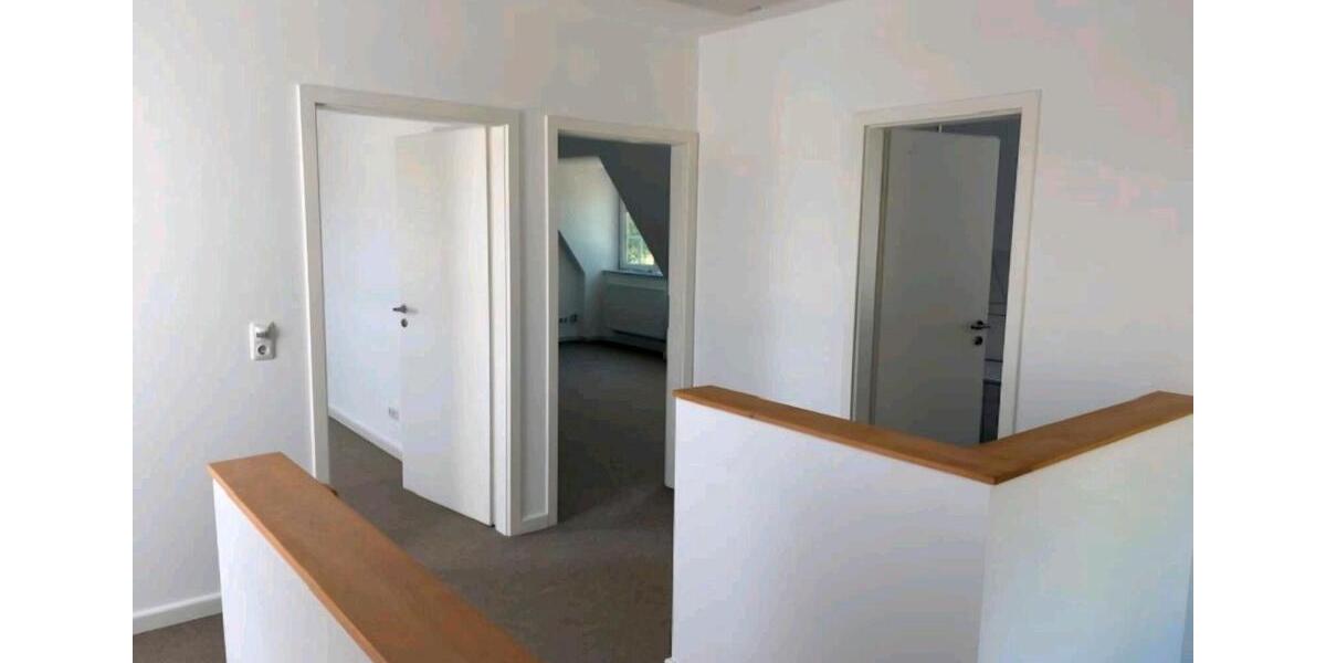 Etagenwohnung Lütjenburg - 4 Zimmer, 120 m&sup2;, 1.400&euro; | Angebot:26147907