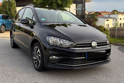 VW Golf Sportsvan