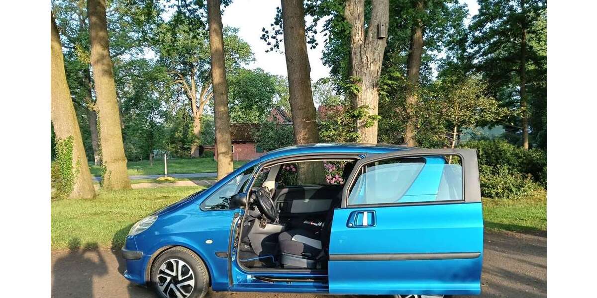 Peugeot 1007 121.500 km 3.300 &euro; tostedt 21255