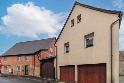 Doppelte Chance in Wilhermsdorf: Zwei Häuser mit großem Potenzial 9 zimmer