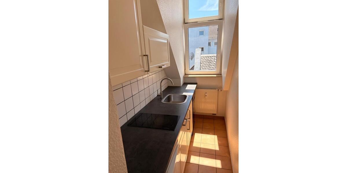 Dachgeschoßwohnung Frankfurt am Main Sachsenhausen - 2 Zimmer, 40 m&sup2;, 790&euro; | Angebot:26680418