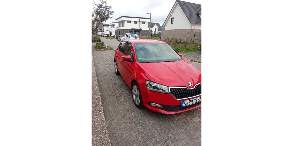 Skoda Fabia 102.000 km 7.300 &euro; Kerpen 50171