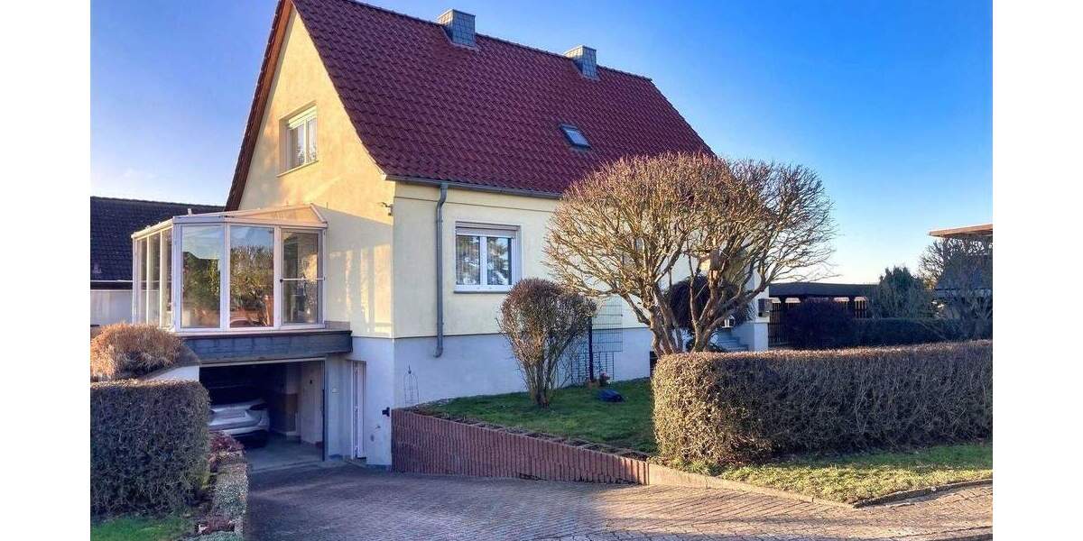 Wohnen mit Komfort: Gepflegtes Haus mit Wärmepumpe, Kamin & Wintergarten ! 5 zimmer