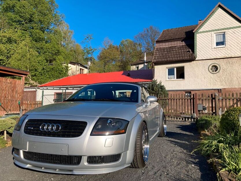 TT