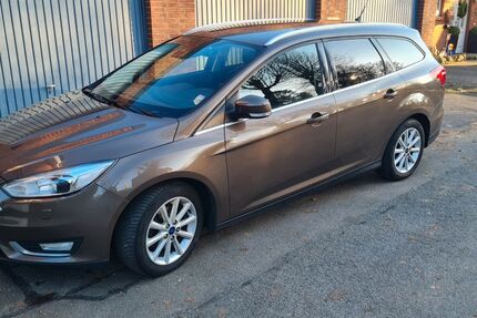 Ford Focus 190.000 km 8.999 &euro; Hohenfelde 25358